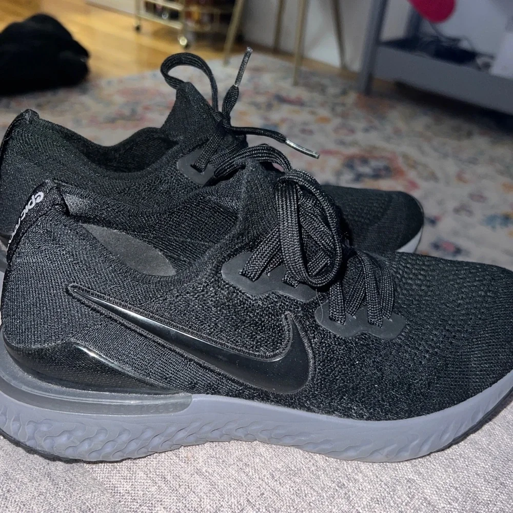Nike Epic React Flyknit size 8